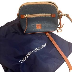 Small Dooney and Bourke Pebble Grain Domed Crossbody in color ‘Jeans’